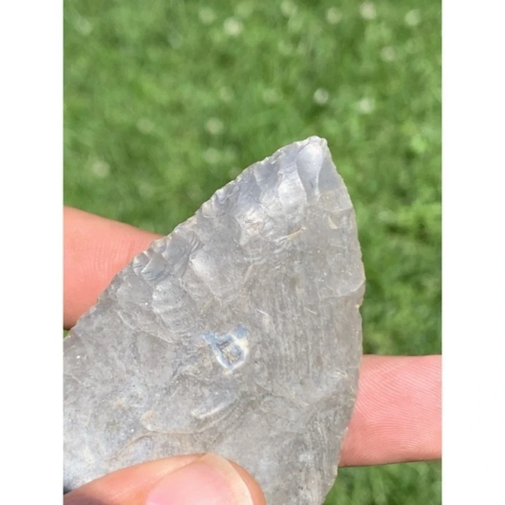 Authentic Archaic Blade Pulaski Co Kentucky 4 Inch Glossy‎ Grey Material Thin
